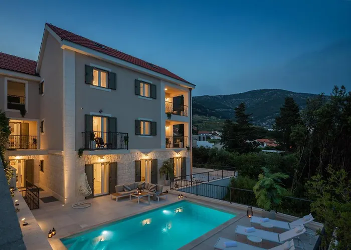 Mirta Apartment