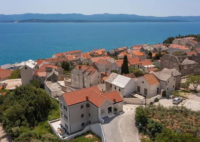 Mirta Apartment