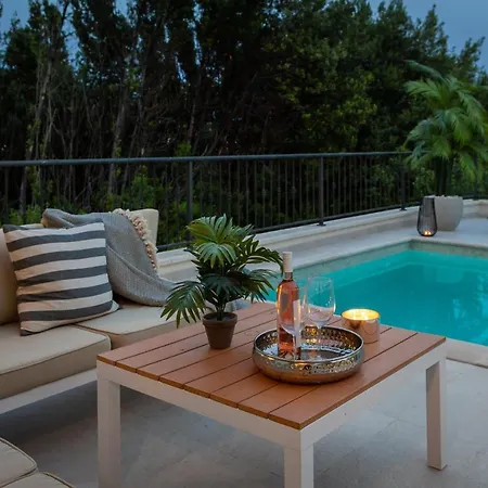 Apartment Mirta *